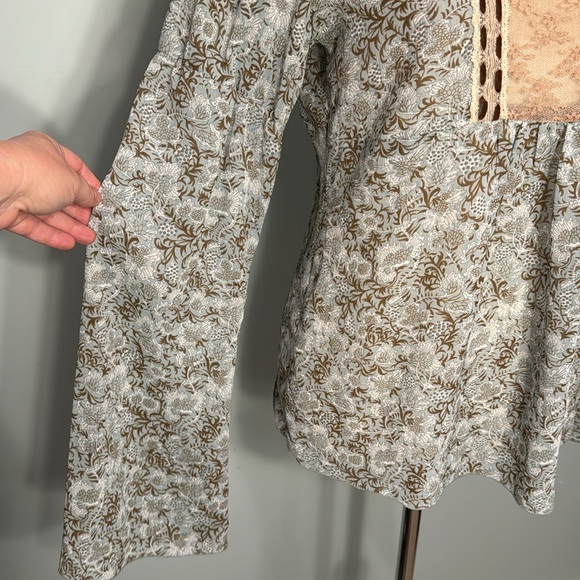 Poison Ivy semi sheer paisley blouse Size M/L - Picture 5 of 9